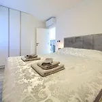 아파트 Luxury-relax Muraj Kornić