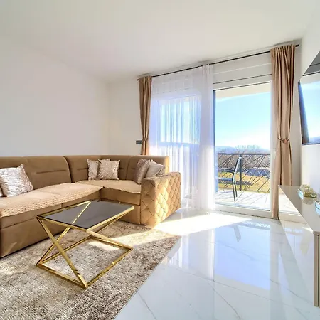 Luxury-relax Muraj Lejlighed